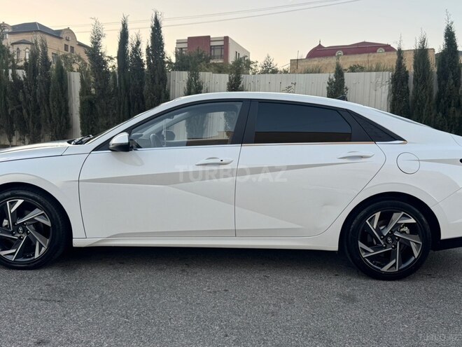 Hyundai Elantra 2024, 35,782 km - 1.6 л - Sumqayıt
