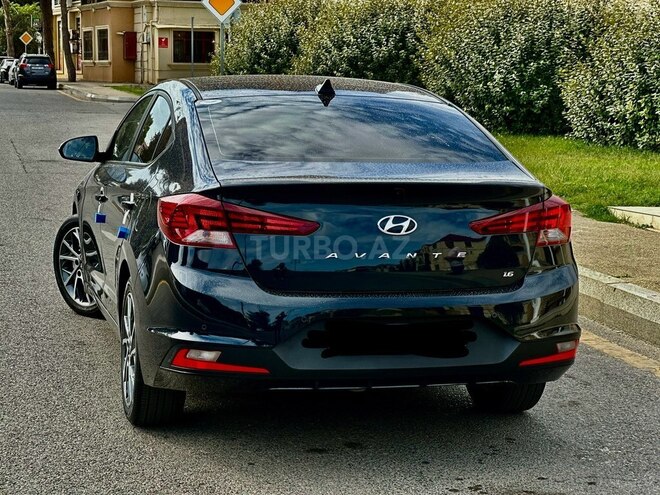 Hyundai Elantra 2018, 96,000 km - 1.6 l - Bakı