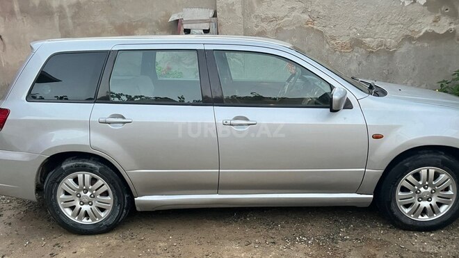 Mitsubishi Airtrek 2002, 400,000 km - 2.0 l - Bakı