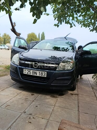 Opel Astra 2006, 250,000 km - 1.6 l - Gəncə