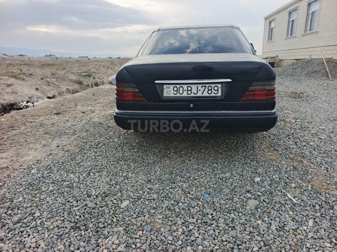 Mercedes E 200 1994, 250,000 km - 2.0 л - Gəncə