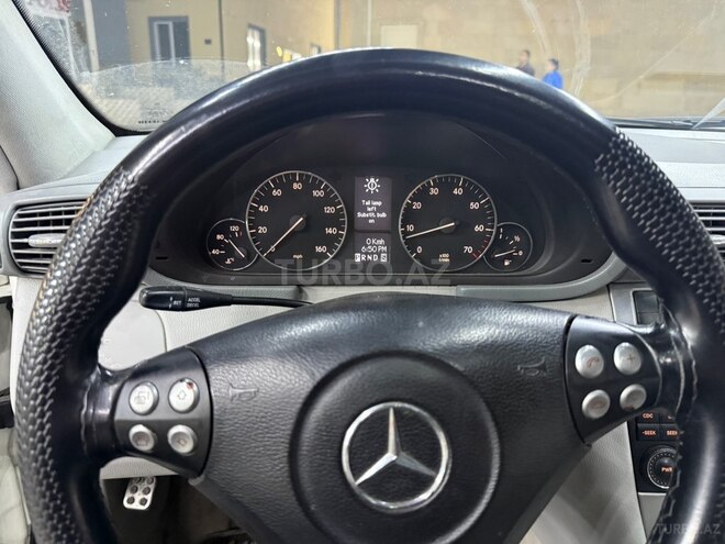 Mercedes C 230 2006, 270,000 km - 2.5 l - Bakı