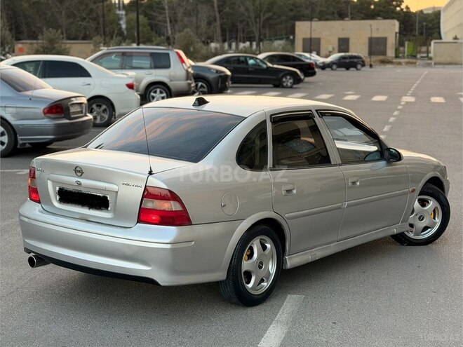 Opel Vectra 1999, 324,000 km - 1.8 l - Bakı