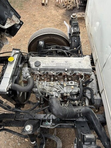 Isuzu NPR 66 L 2007, 366,000 km - 4.3 l - Bakı