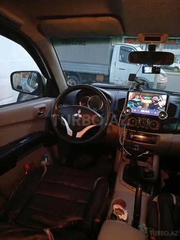 Mitsubishi L200 2012, 306,680 km - 2.5 l - Sumqayıt