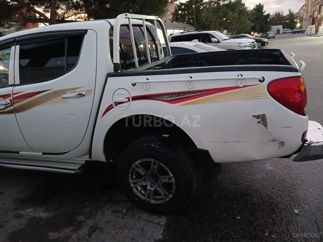 Mitsubishi L200 2012, 306,680 km - 2.5 l - Sumqayıt
