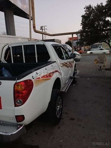 Mitsubishi L200 2012, 306,680 km - 2.5 l - Sumqayıt