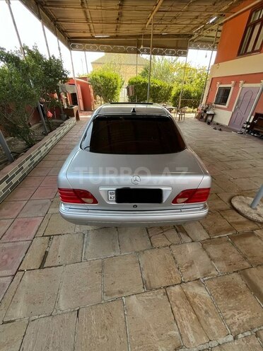 Mercedes E 280 1997, 336,000 km - 2.8 l - Şirvan