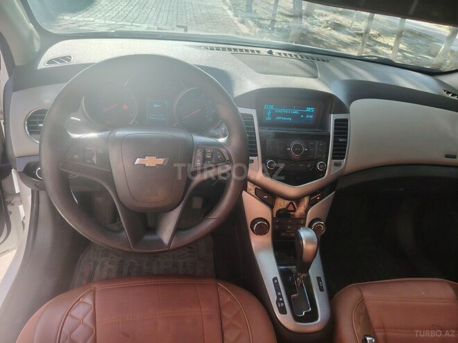 Chevrolet Cruze 2015, 286,000 km - 1.4 l - Naxçıvan