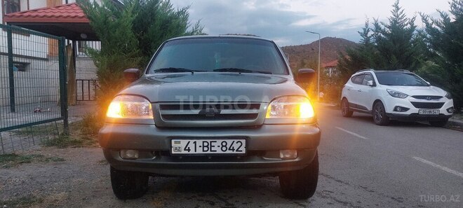 Chevrolet Niva 2008, 400,000 km - 1.7 l - Laçın