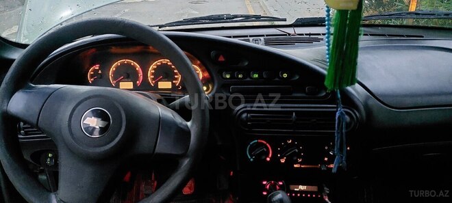 Chevrolet Niva 2008, 400,000 km - 1.7 l - Laçın