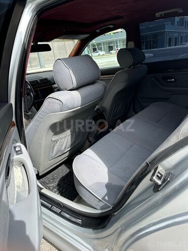 BMW 523 1998, 280,000 km - 2.5 l - Sumqayıt