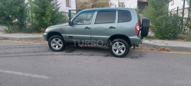 Chevrolet Niva 2008, 400,000 km - 1.7 l - Laçın