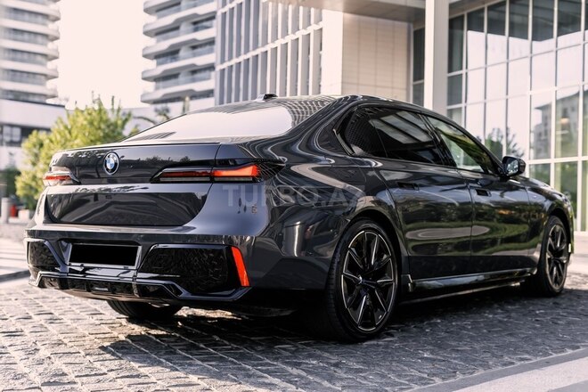 BMW i7 2023, 26,000 km - 0.0 l - Bakı