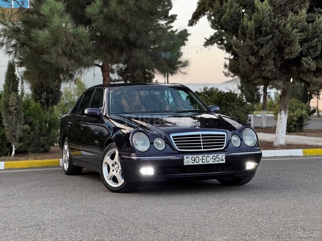 Mercedes E 240 2000, 368,000 km - 2.4 л - Saatlı