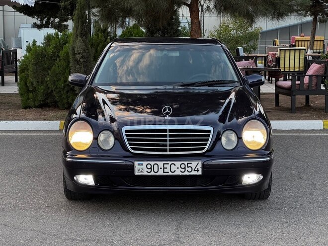 Mercedes E 240 2000, 368,000 km - 2.4 л - Saatlı