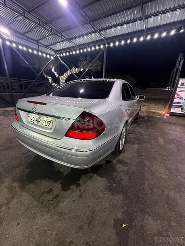 Mercedes E 220 2006, 393,000 km - 2.2 l - Bakı