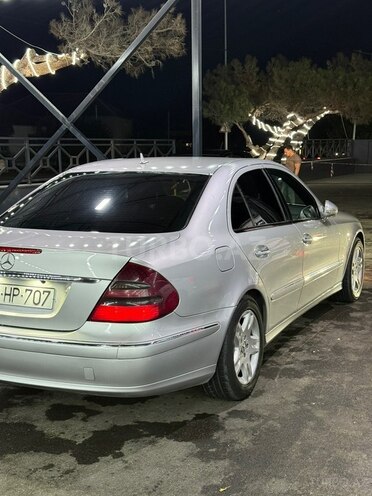 Mercedes E 220 2006, 393,000 km - 2.2 l - Bakı