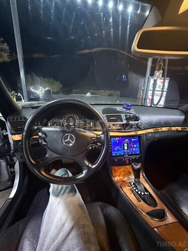 Mercedes E 220 2006, 393,000 km - 2.2 l - Bakı