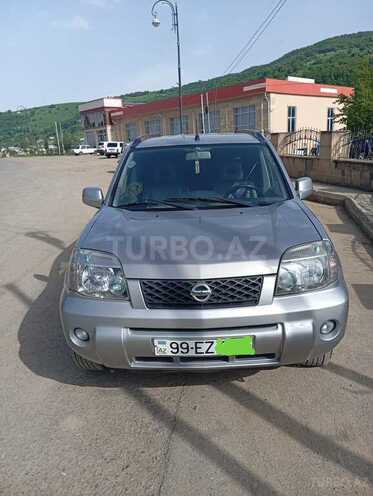 Nissan X-Trail 2004, 342,000 km - 2.0 l - Yardımlı