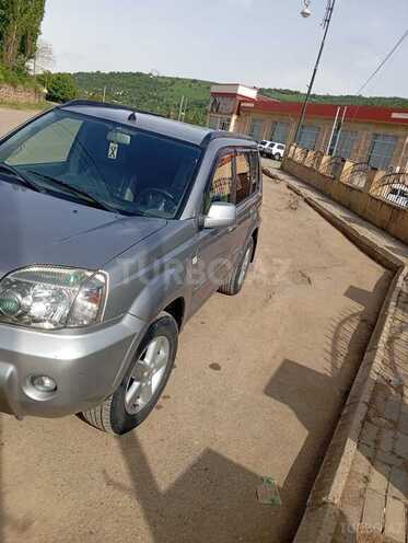 Nissan X-Trail 2004, 342,000 km - 2.0 l - Yardımlı