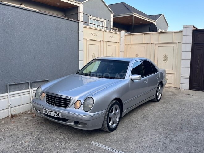 Mercedes E 240 2000, 450,000 km - 2.4 l - Bakı