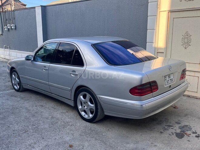 Mercedes E 240 2000, 450,000 km - 2.4 l - Bakı