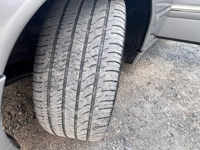 Mercedes E 240 2000, 450,000 km - 2.4 l - Bakı