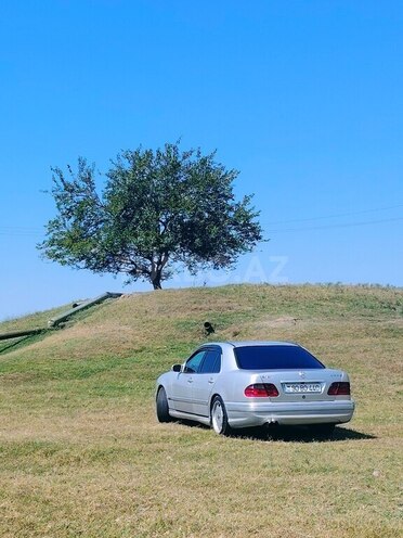 Mercedes E 240 1997, 336,000 km - 2.4 l - Ağstafa