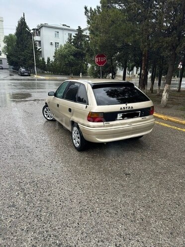 Opel Astra 1996, 350,000 km - 2.0 л - Sumqayıt