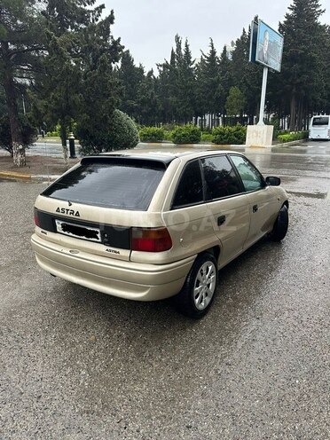 Opel Astra 1996, 350,000 km - 2.0 л - Sumqayıt