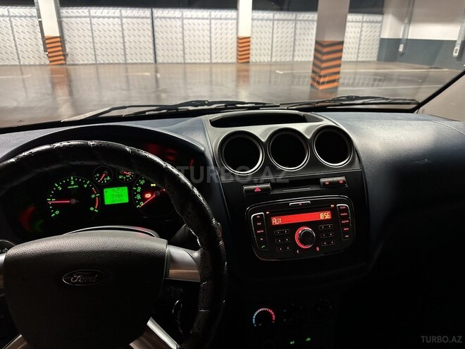 Ford Transit Connect 2010, 132,000 km - 1.8 l - Bakı