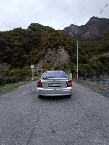 Opel Astra 2000, 280,858 km - 1.6 l - Qax