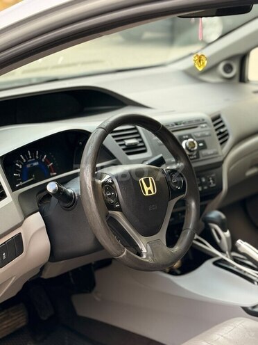 Honda Civic 2011, 300,000 km - 1.5 l - Bakı