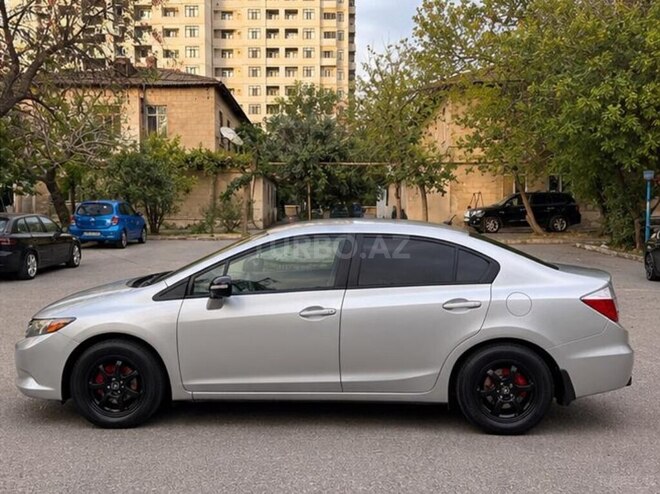 Honda Civic 2011, 300,000 km - 1.5 l - Bakı