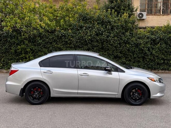 Honda Civic 2011, 300,000 km - 1.5 l - Bakı