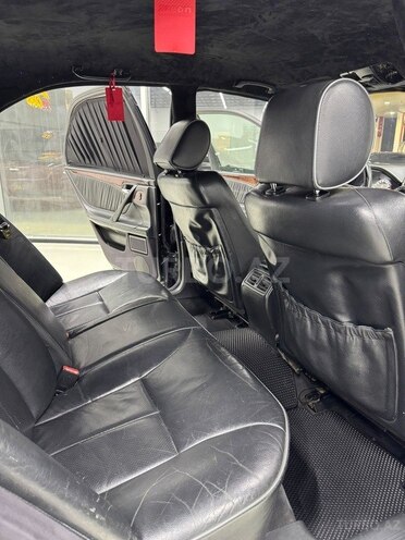 Mercedes E 240 1999, 256,400 km - 2.4 l - Bakı