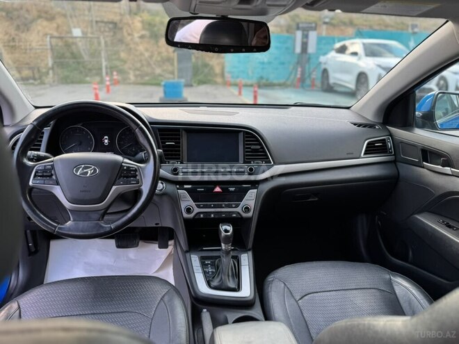 Hyundai Elantra 2017, 146,283 km - 2.0 л - Bakı