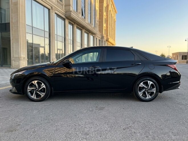 Hyundai Elantra 2023, 107,021 km - 1.6 l - Bakı