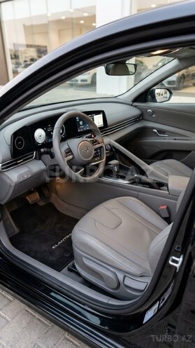 Hyundai Elantra 2023, 107,021 km - 1.6 l - Bakı