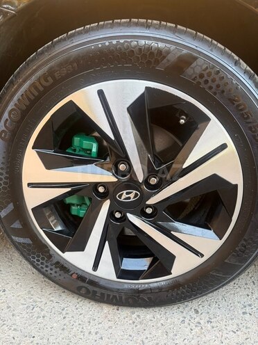 Hyundai Elantra 2023, 107,021 km - 1.6 l - Bakı