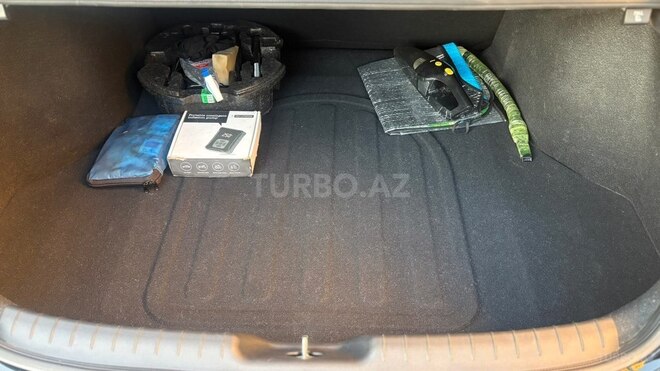 Hyundai Elantra 2023, 107,021 km - 1.6 l - Bakı