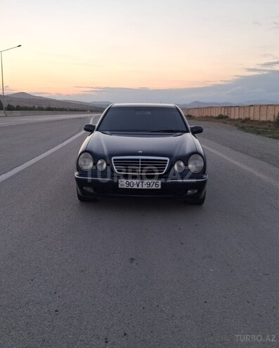 Mercedes E 270 1999, 312,036 km - 2.7 l - Bakı