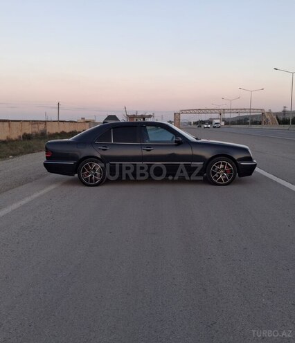 Mercedes E 270 1999, 312,036 km - 2.7 l - Bakı