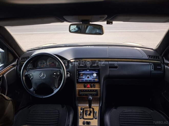 Mercedes E 270 1999, 312,036 km - 2.7 l - Bakı