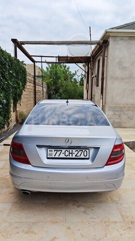 Mercedes C 220 2009, 373,000 km - 2.2 l - Bakı