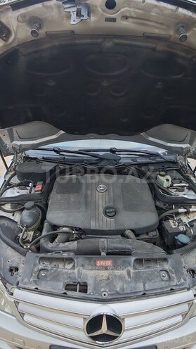 Mercedes C 220 2009, 373,000 km - 2.2 l - Bakı