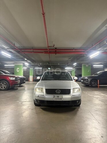 Volkswagen Passat 2004, 216,464 km - 1.8 л - Bakı