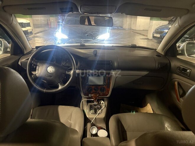 Volkswagen Passat 2004, 216,464 km - 1.8 л - Bakı