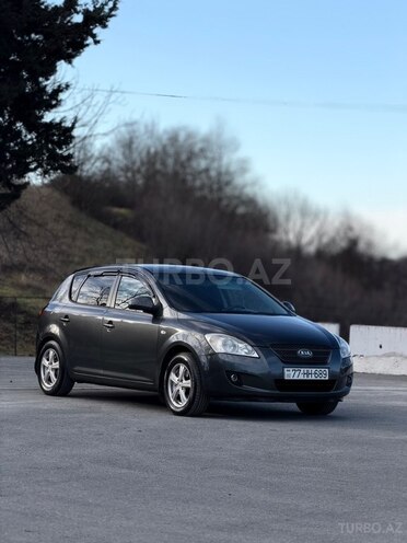 Kia Ceed 2008, 400,000 km - 1.6 l - İsmayıllı